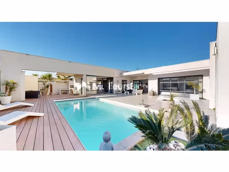 vente maison 5 pièces 200 m² à corneilla-la-rivière (66550)  650 000 €