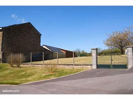 terrain 1226 m² harcy