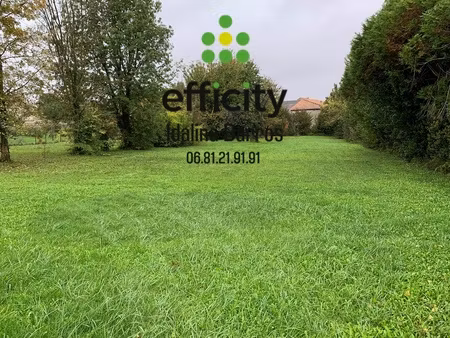 terrain - 868 m²
