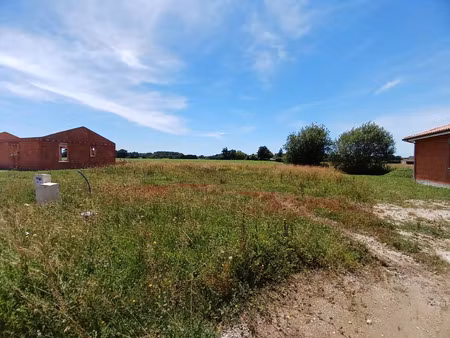 vente terrain 767 m² clermont (40180)