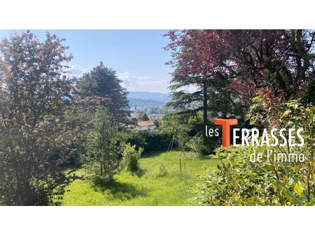 terrain constructible de 1140m2