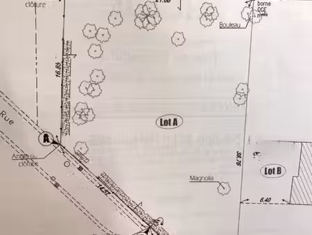 terrain à bâtir situé dans une rue calme limite lecelles !