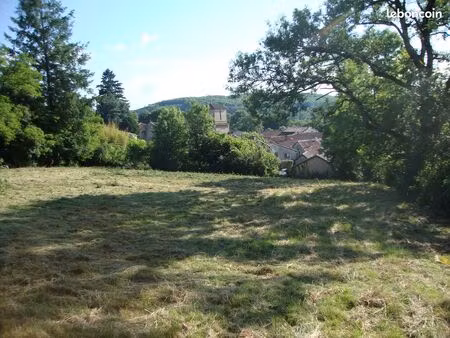 terrain constructible 2390 m2