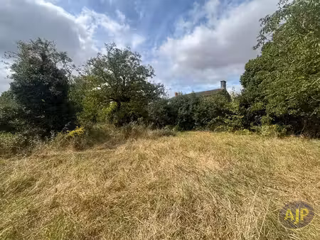 en vente terrain constructible 5 85 ares – 30 000 € |nalliers