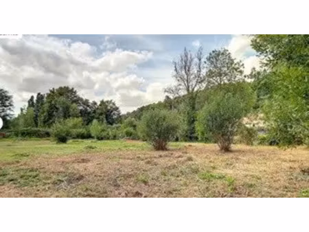 vente terrain 1589 m² à saclas (91690)  124 785 €