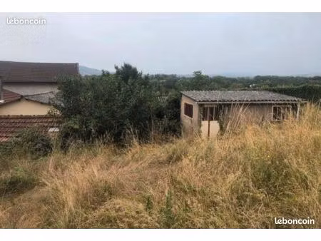 terrain naturel clos avec vue: 150/mois