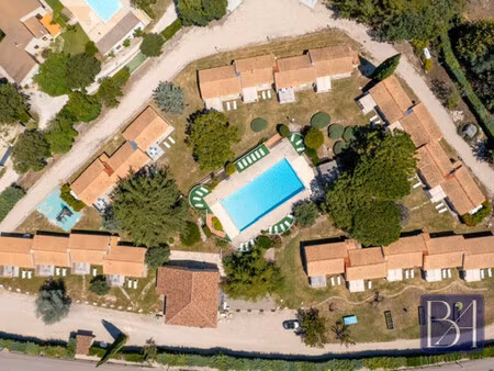 maison à la roque sur pernes