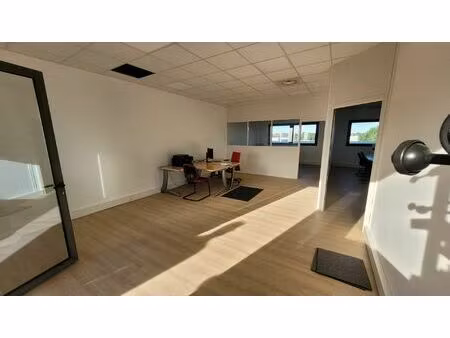 location bureau 75 m² à montpellier (34070)