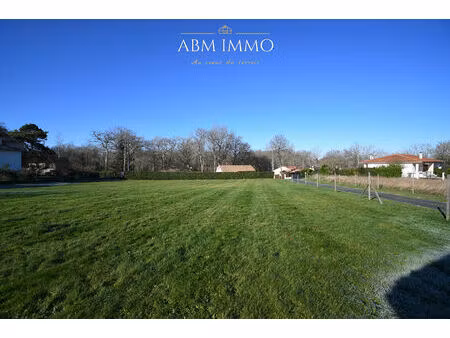 terrain à bâtir sur les hauteurs de mussidan
