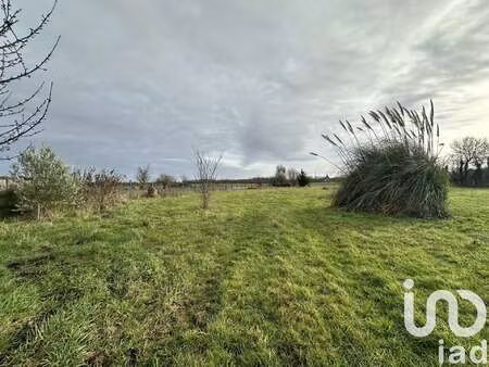 vente terrain à saint-martin-de-sanzay (79290) : à vendre / 2459m² saint-martin-de-sanzay