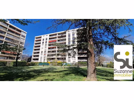 vente appartement 2 pièces 42m2 échirolles 38130 - 53701 € - surface privée