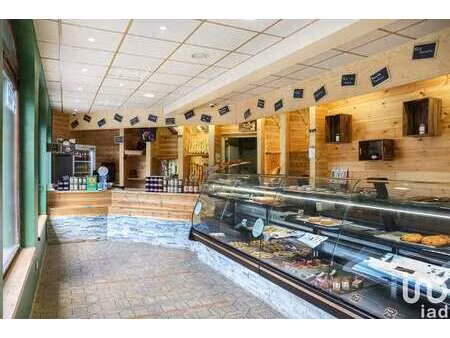 vente bureaux et commerces à risoul (05600) : à vendre / 200m² risoul