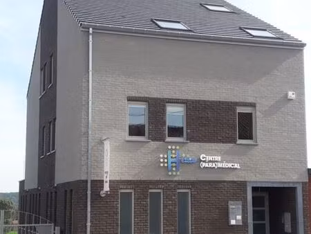 magnifique cabinet medical dans un centre neuf