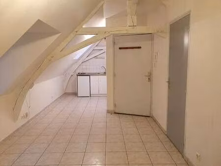 location appartement t1 à saint-mars-la-jaille (44540) : à louer t1 / 14m² saint-mars-la-j