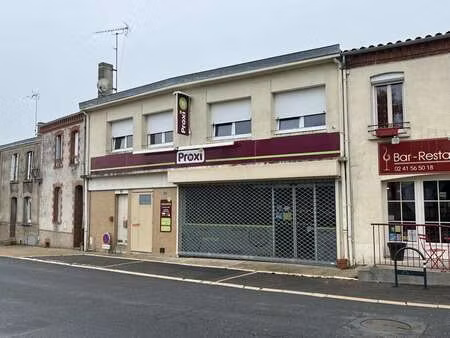 vente immeuble à andrezé (49600) : à vendre / 283m² andrezé