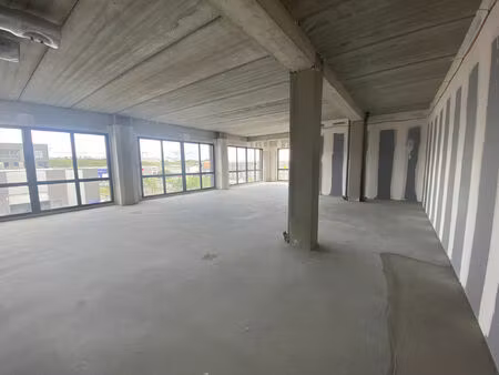 vente bureau 165 m² angers (49100)