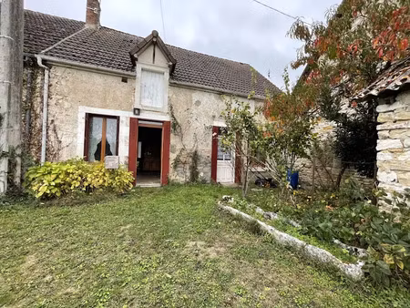 vente maison 4 pièces 65 m² à crézançay-sur-cher (18190)  28 000 €