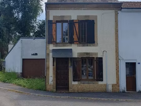 vente maison 4 pièces 80 m² à neufmanil (08700)  64 500 €