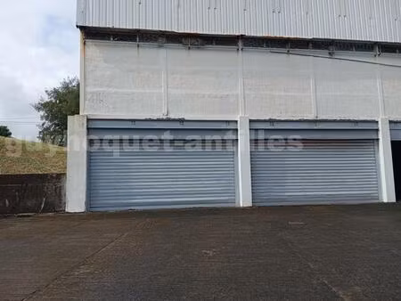 local commercial brut de 144m² - zone d'activités  le lorrain