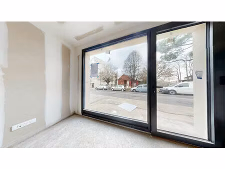 location local commercial 1 pièce  40.00m²  conflans