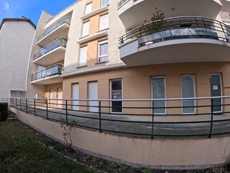 local professionnel 77m2 à clermont-ferrand - idéal activité