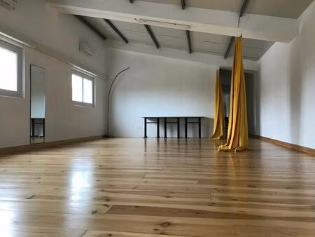 location bureau 200 m² à ustaritz (64480)