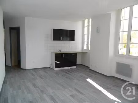 location maison 2 pièces 56 m² à listrac-médoc (33480)