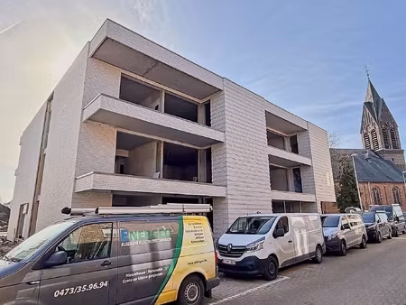 appartement te koop in tisselt met 2 slaapkamers