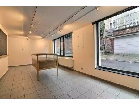 bureaux à louer à rue de noailles chimay (vbc24304)