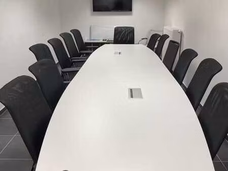 cabinets et bureaux individuels à louer