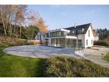 à proximité de la forêt de soignes