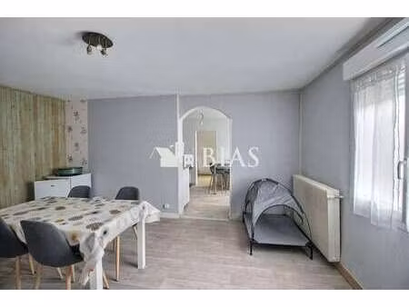 vente immeuble à saint-pierre-lès-elbeuf (76320) : à vendre / 448m² saint-pierre-lès-elbeu