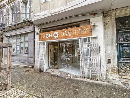 local commercial avignon intra-muros les halles