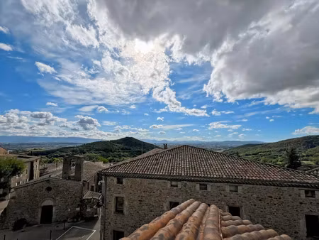 vente maison 5 pièces 226 m² à saint-georges-les-bains (07800)  440 000 €