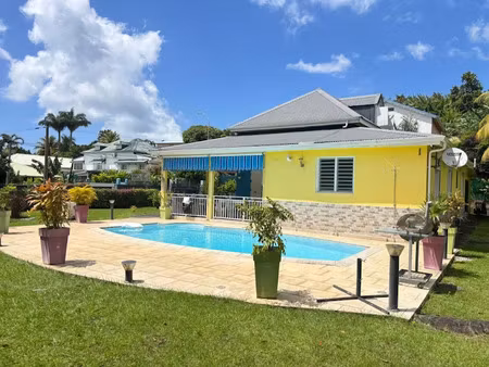 vente maison 4 pièces 123 m² à saint claude (97120)  393 000 €
