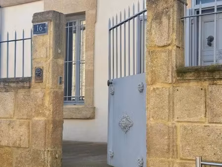 vente maison 9 pièces 200 m² à poulx (30320)  630 000 €