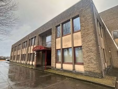 immeuble commercial à louer dans la breestraat à deerlijk
