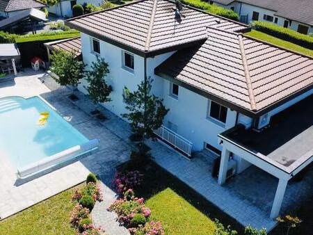 villa 238m2 avec piscine et appartement