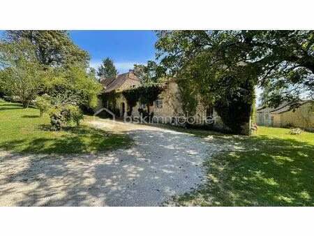 maison en pierre de 226 m² à pressignac-vicq