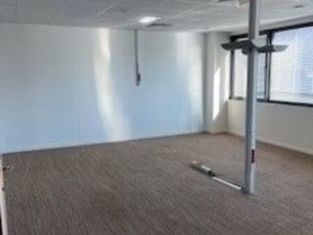 location bureau à tours (37100)