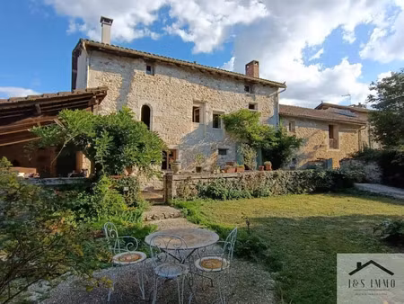 vente maison 11 pièces 350 m² à la rochefoucauld (16110)  520 000 €