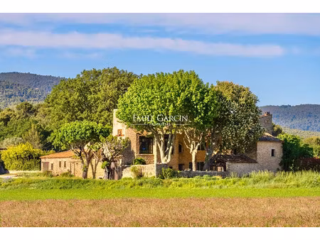 vente maison 15 pièces 460 m² à la tour-d'aigues (84240)  1 680 000 €