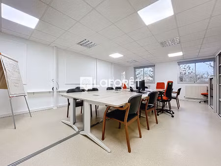 a louer : bureaux sur evreux de 385 m²