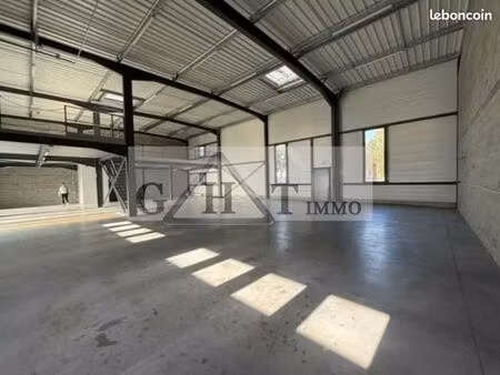 local industriel 435 m²