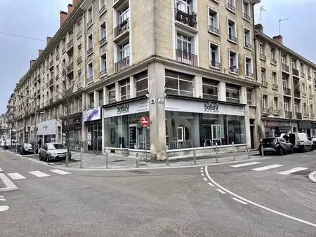 location commerce rouen 76000