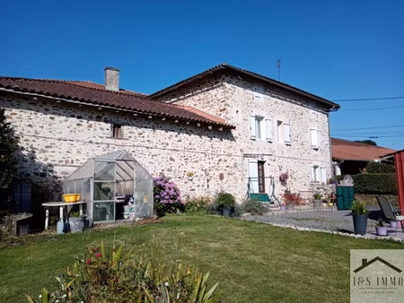 vente maison 5 pièces 105 m² à suris (16270)  174 900 €