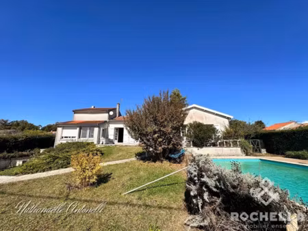 vente maison 10 pièces 204 m² à les eglises-d'argenteuil (17400)  237 200 €