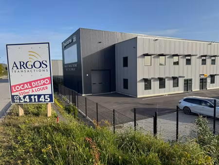 à louer local d'activité neuf de 320 m² zone de lavallot