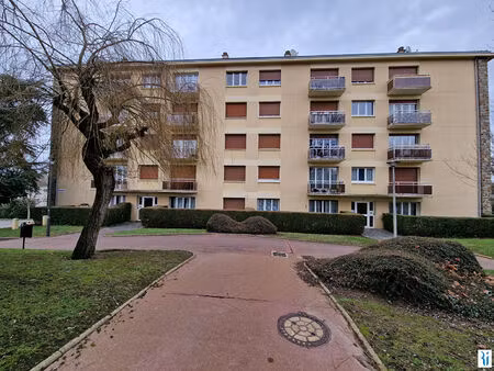 appartement petit couronne 3 pièce(s) 61 m2