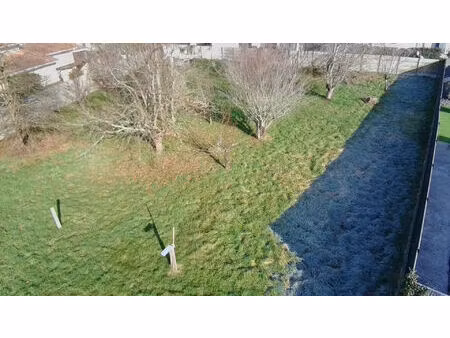 saint jean d illac terrain constructible 714 m2
